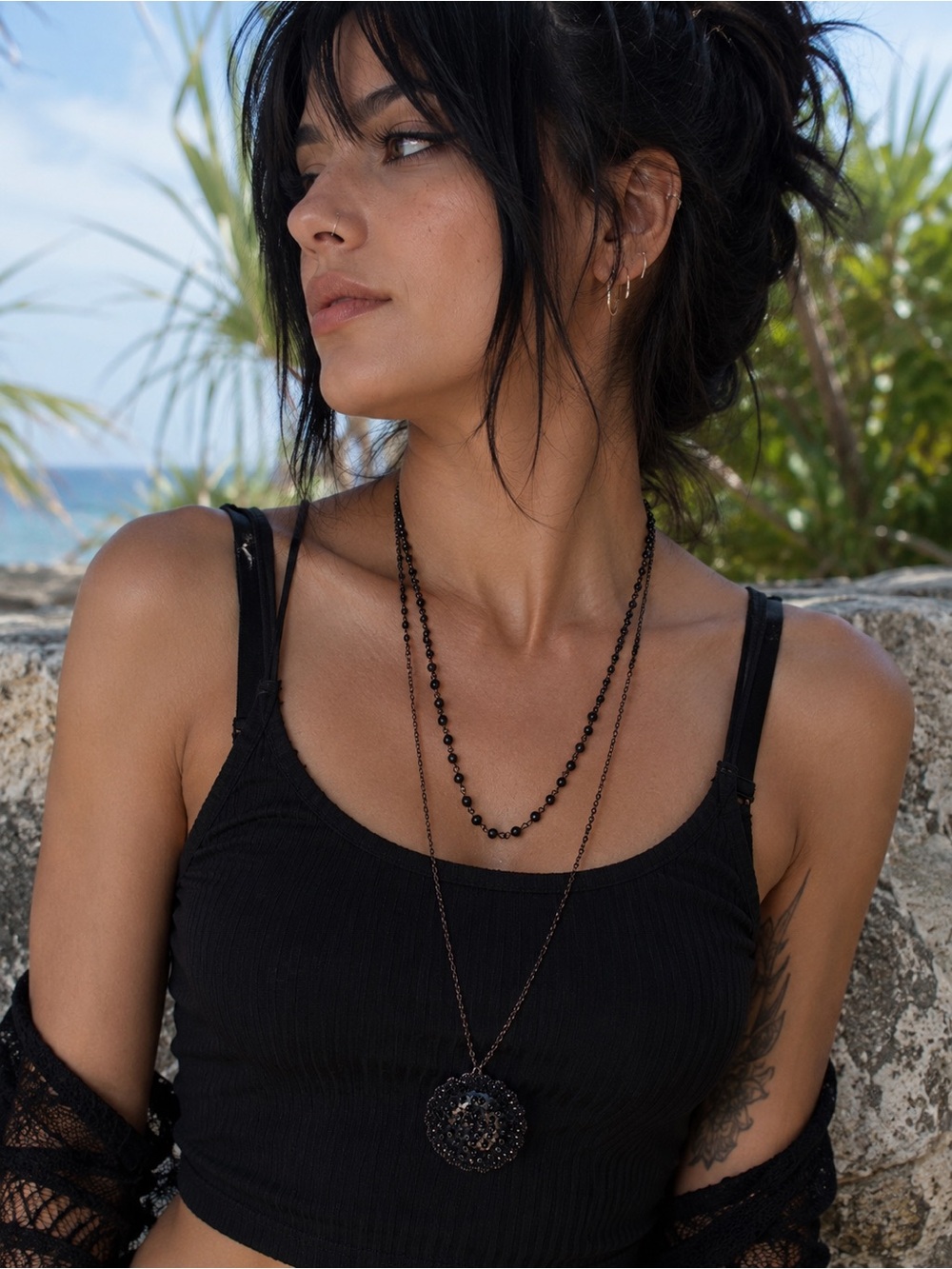 Kenilworth Sample Piece Black Sequin Pendant Necklace NWT